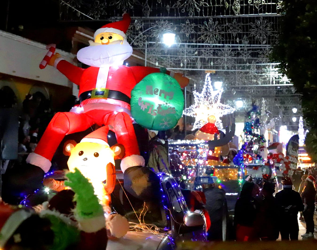 Chiautempan es el principal escaparate navideño en el estado